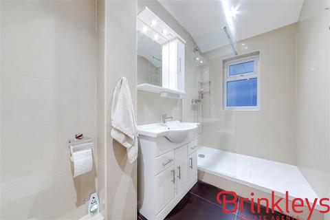 2 bedroom apartment to rent, Garratt Lane, London