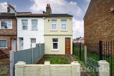 2 bedroom end of terrace house for sale, Norfolk Road, E17