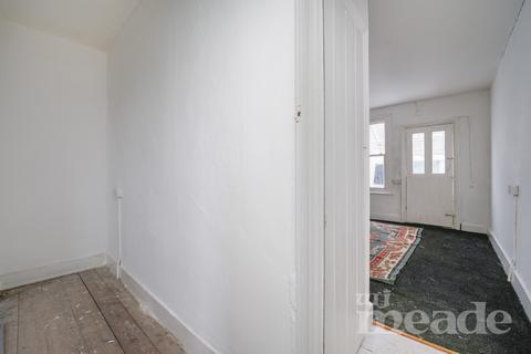 2 bedroom end of terrace house for sale, Norfolk Road, E17