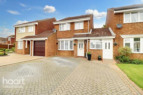 4 bedroom link detached house for sale, Martingale Drive, Chelmsford