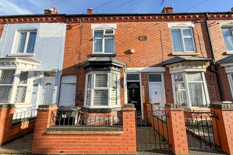 2 bedroom terraced house to rent, Turner Road