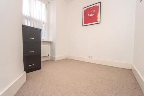 2 bedroom apartment to rent, Kitchener Road, East Finchley N2