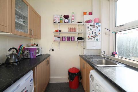 1 bedroom flat to rent, Kent Gardens, London W13