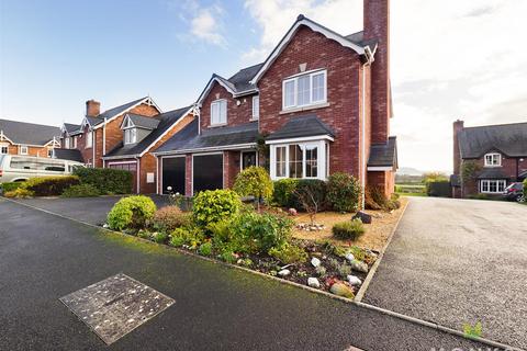 4 bedroom detached house to rent, Parc Llwyfen, Llanymynech