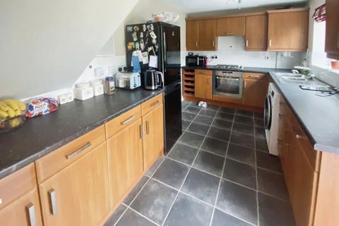 3 bedroom house to rent, Clos Henblas, Broadlands, CF31 5EU