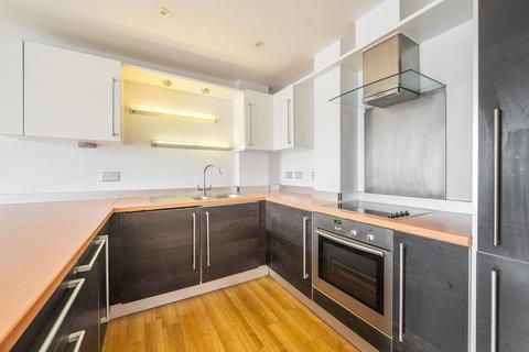 1 bedroom flat for sale, Walnut Tree Close, Guildford, Surrey, GU1