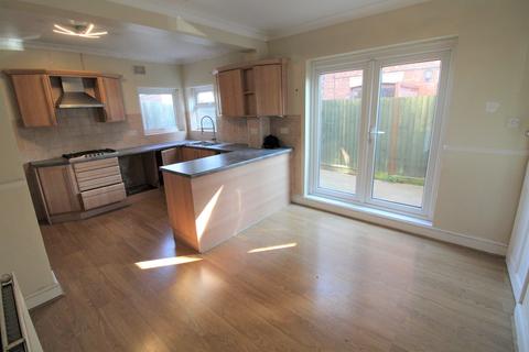 3 bedroom semi-detached house to rent, High Street, PETERBOROUGH PE2