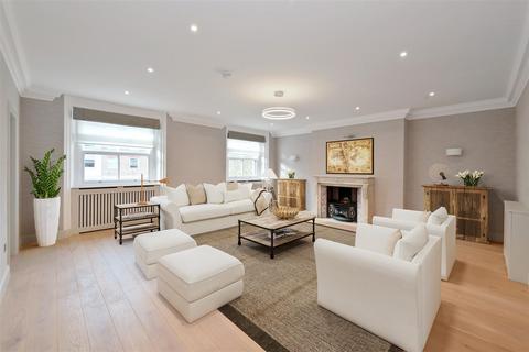 2 bedroom apartment to rent, Portland Place, Fitzrovia, London