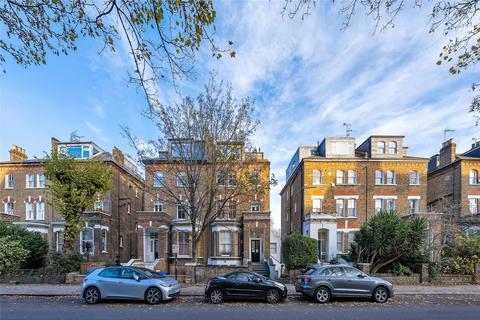 2 bedroom apartment for sale, Parkhill Road, London, NW3