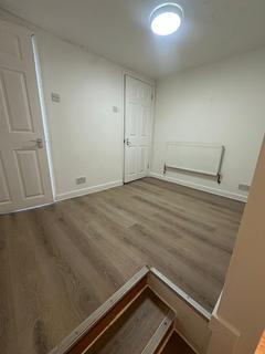 undefined, Alton Gardens, Luton