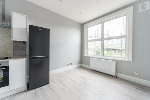 2 bedroom apartment for sale, Keyes Road, London, NW2