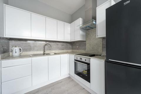 2 bedroom apartment for sale, Keyes Road, London