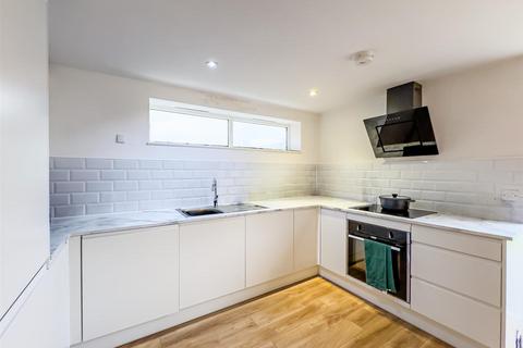 2 bedroom flat for sale, Southview Drive, Westcliff-On-Sea SS0