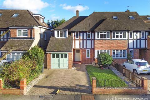 4 bedroom semi-detached house for sale, Linden Crescent, Woodford Green IG8