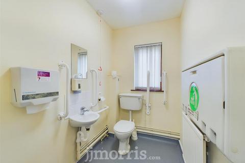 2 bedroom property for sale, The Surgery, 36 New Street, St Davids