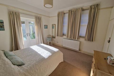 2 bedroom ground floor flat for sale, Cranford Avenue, Exmouth, EX8 2QD