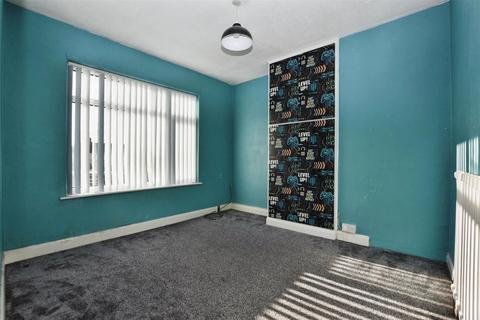 3 bedroom terraced house for sale, Westlands Road, Hull