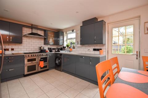 4 bedroom terraced house for sale, Celandine Drive, St. Leonards-On-Sea