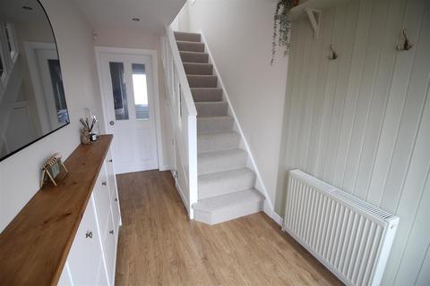 3 bedroom semi-detached house for sale, Acaster Drive, Leeds LS25