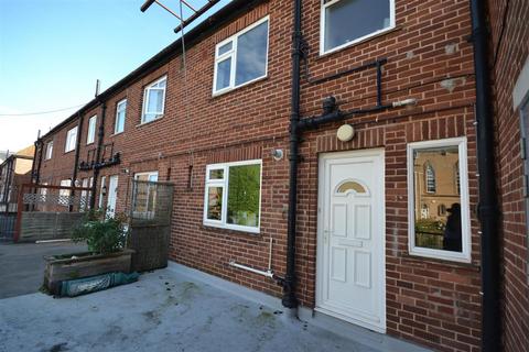 3 bedroom maisonette to rent, Sidwell street, Exeter, EX4 6PA