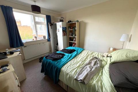 3 bedroom maisonette to rent, Sidwell street, Exeter, EX4 6PA