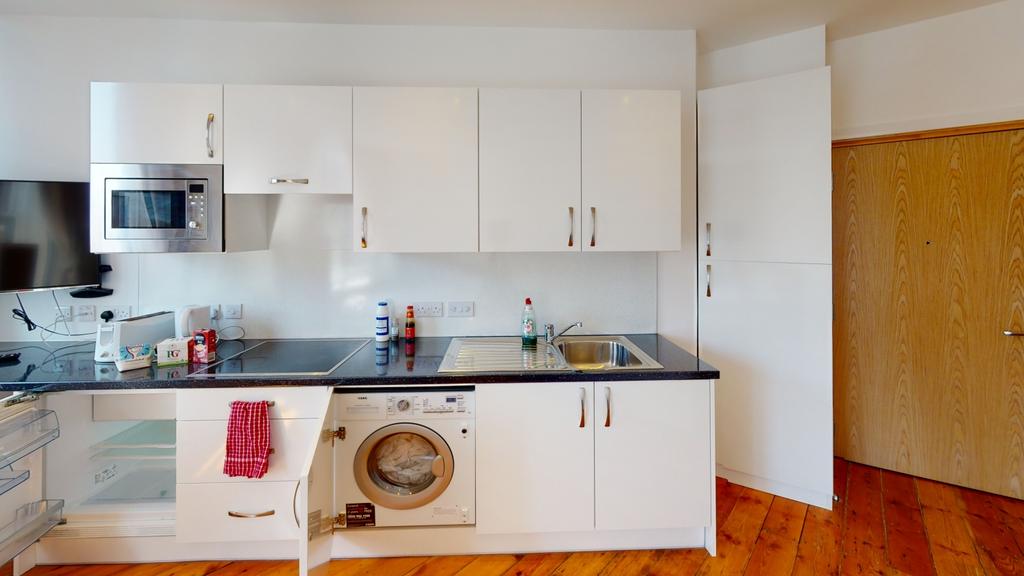 204-UPS-Kitchen(1)