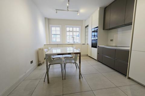 2 bedroom flat to rent, Chiltern Court, Marylebone