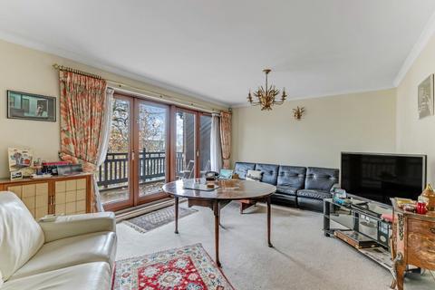 3 bedroom apartment for sale, Shepherds Hill, Highgate