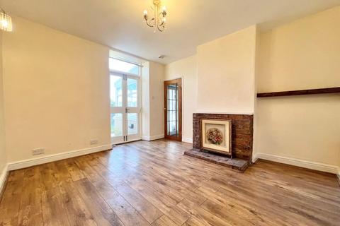 2 bedroom semi-detached house to rent, Skew Hill, Grenoside, Sheffield