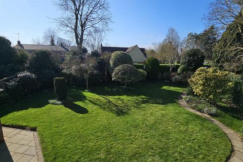 4 bedroom detached house for sale, Moss Close, East Bridgford