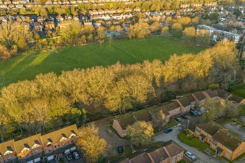 1 bedroom apartment for sale, Eaton Avenue, High Wycombe HP12