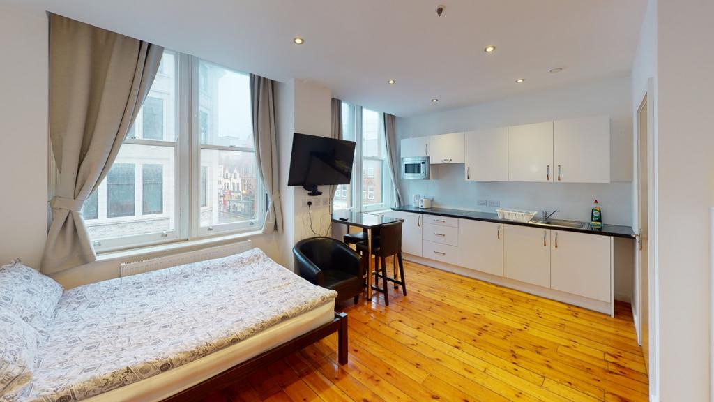 205-UPS-Bedroom