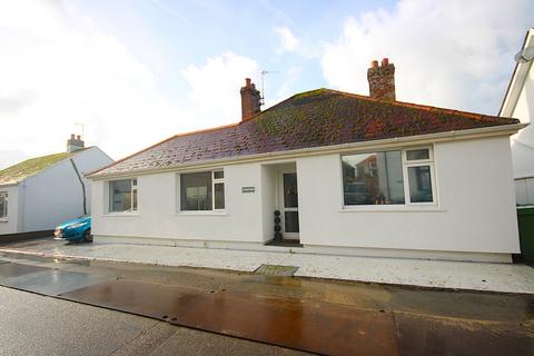 2 bedroom bungalow for sale, St Saviours Hill, St Saviour JE2