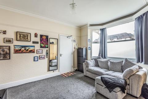 1 bedroom flat for sale, Chase Side, Southgate