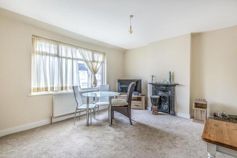 1 bedroom flat for sale, Chase Side, Southgate