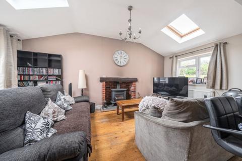 4 bedroom semi-detached house for sale, Farmfield Road, Gloucestershire GL51