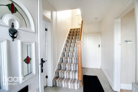 4 bedroom semi-detached house to rent, Beaufort Road, Newport