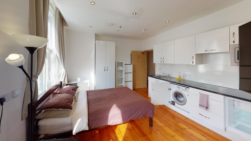 207-UPS-Bedroom(1)