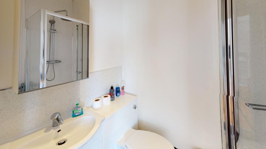 207-UPS-Bathroom