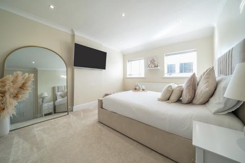 121 Newdigate Road East, Harefield, Uxbridge, UB9 6ES