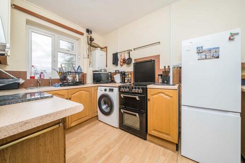 2 bedroom flat for sale, Ditton Road, Surbiton KT6