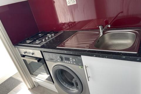 Studio to rent, Thornton Heath CR7