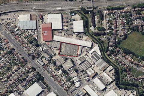 Storage to rent, Hanworth Trading Estate, Hampton Road West, Hanworth, Feltham, TW13 6DH