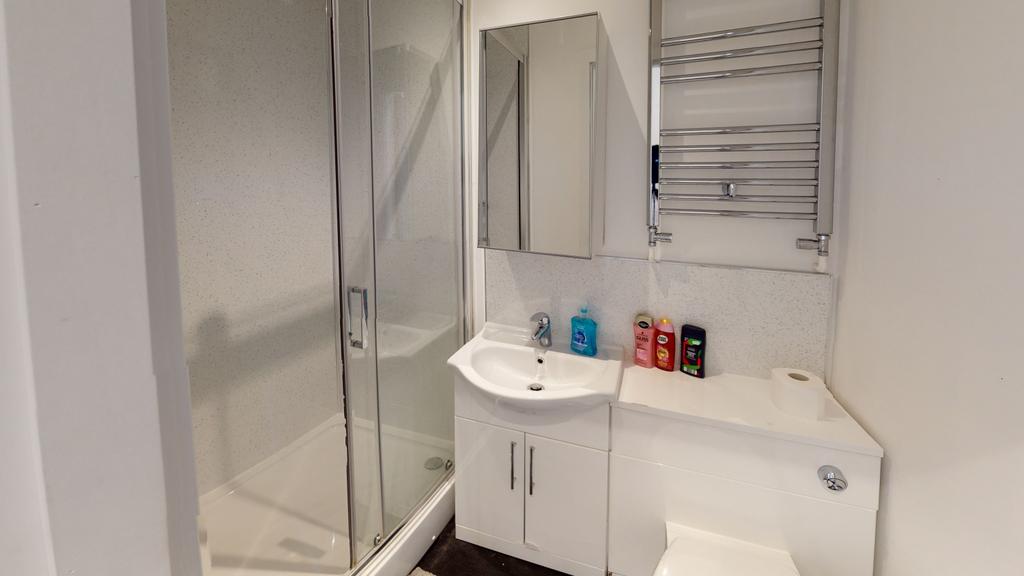 209-UPS-Bathroom