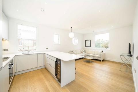 2 bedroom flat for sale, Twyford Avenue, London W3