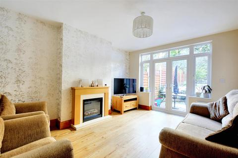 3 bedroom semi-detached house for sale, Costock Avenue, Nottingham