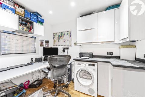 2 Hasted Close, Greenhithe, DA9 9HT