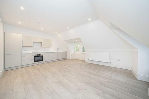 1 bedroom flat to rent, St. Georges Avenue, Weybridge KT13