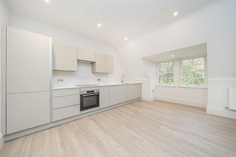 1 bedroom flat to rent, St. Georges Avenue, Weybridge KT13