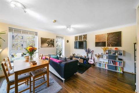 2 bedroom apartment for sale, Howard House, Britannia Village E16